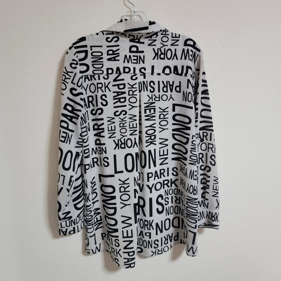 Mishca Button Front Roll Tab Sleeve Paris London New York Blouse - Picture 4 of 4